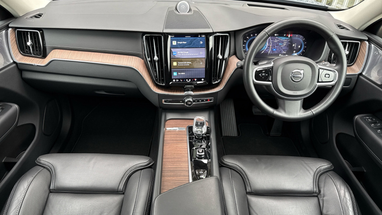 Volvo XC60 2.0 B5P Ultimate Dark 5dr AWD Geartronic Petrol Estate